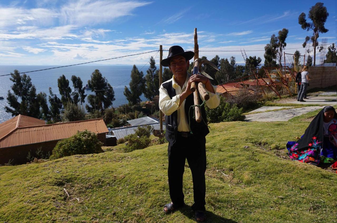 Ocosuyo Tikawasi Homestay Comunidad Pueblo Isla Amantani Jose Luis מראה חיצוני תמונה