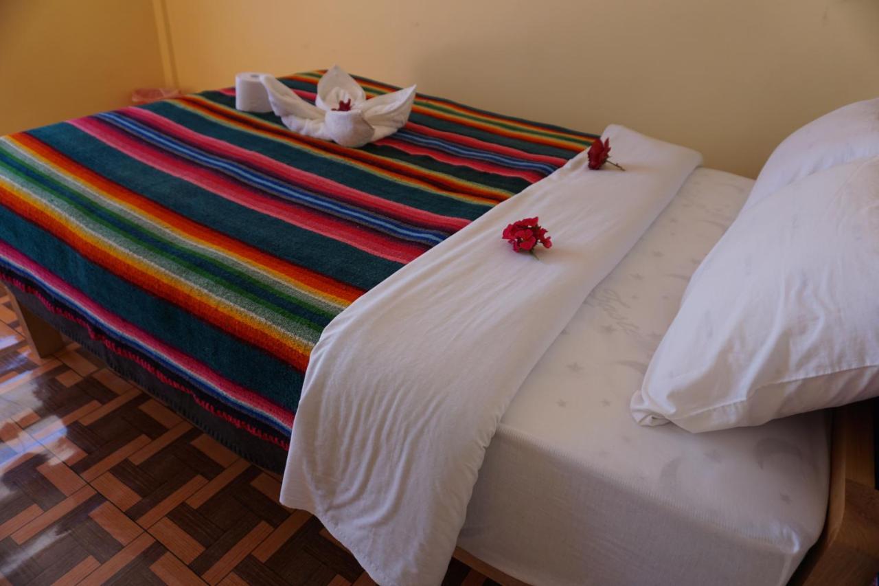 Ocosuyo Tikawasi Homestay Comunidad Pueblo Isla Amantani Jose Luis מראה חיצוני תמונה