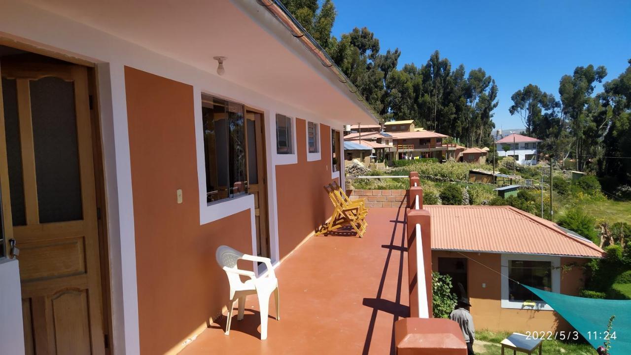 Ocosuyo Tikawasi Homestay Comunidad Pueblo Isla Amantani Jose Luis מראה חיצוני תמונה